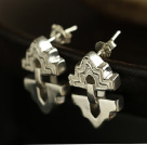 Boucles d'oreilles ethniques, motif double attache bouton forme triangle en argent massif 990