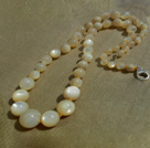Collier Perles de Coquillage Huître Perlière d'Eau de Mer Effet Dégradé