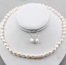 Collier Perle Baroque Blanc Nacré+Une Paire de Boucles d'Oreilles